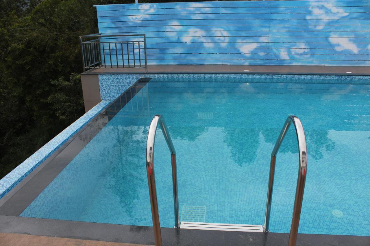 The Lakeview Munnar Мунар Екстериор снимка