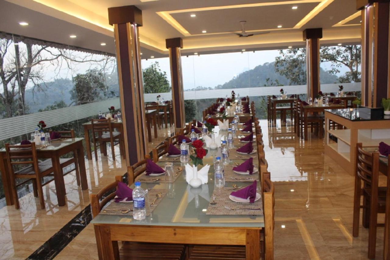 The Lakeview Munnar Мунар Екстериор снимка
