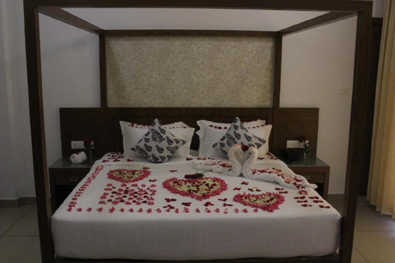 The Lakeview Munnar Мунар Екстериор снимка