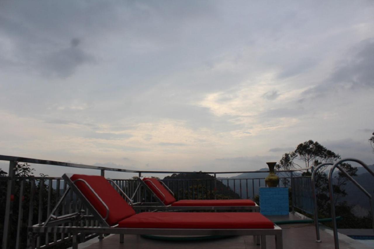 The Lakeview Munnar Мунар Екстериор снимка