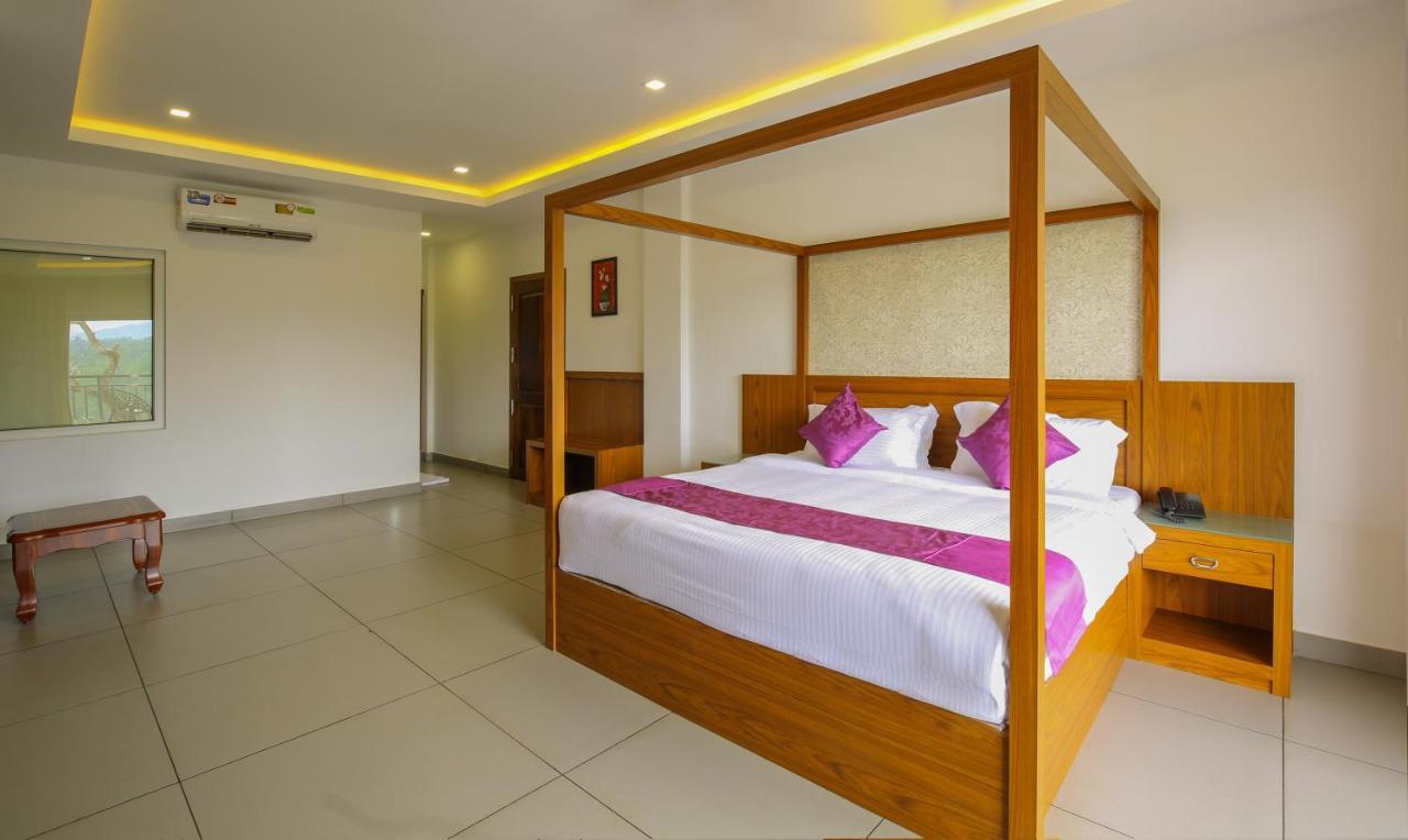 The Lakeview Munnar Мунар Екстериор снимка