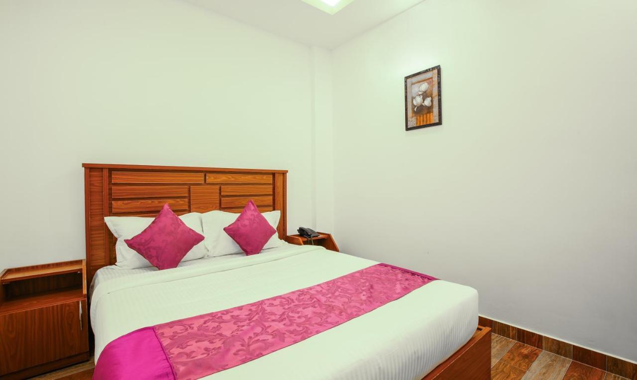 The Lakeview Munnar Мунар Екстериор снимка