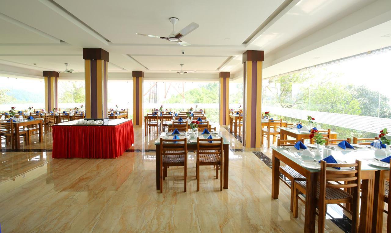 The Lakeview Munnar Мунар Екстериор снимка