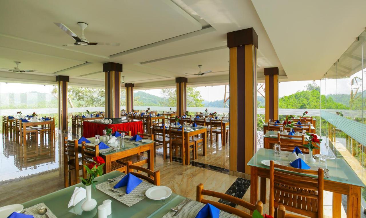 The Lakeview Munnar Мунар Екстериор снимка